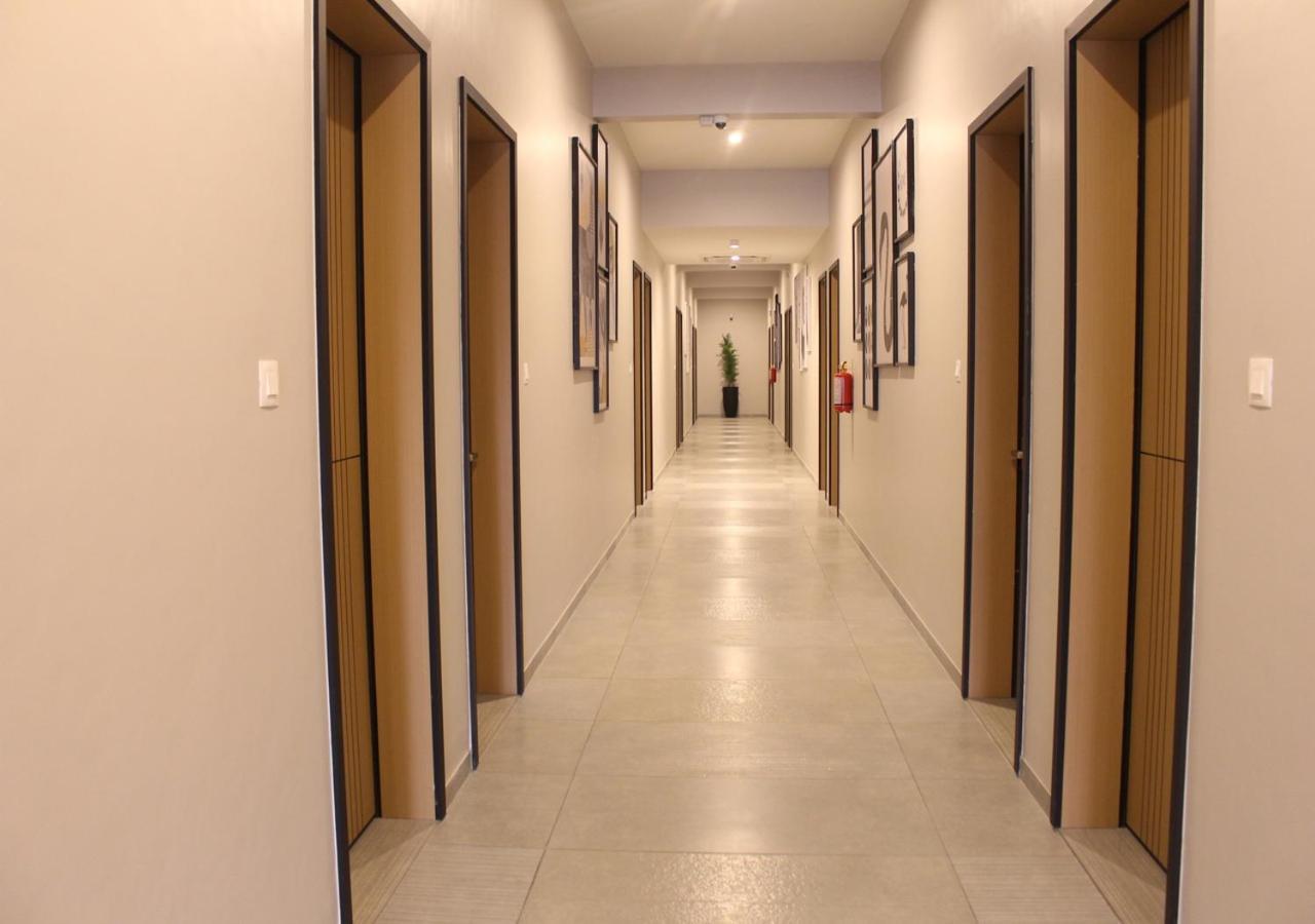 Ixoras Hotel Lemba Kinshasa Extérieur photo