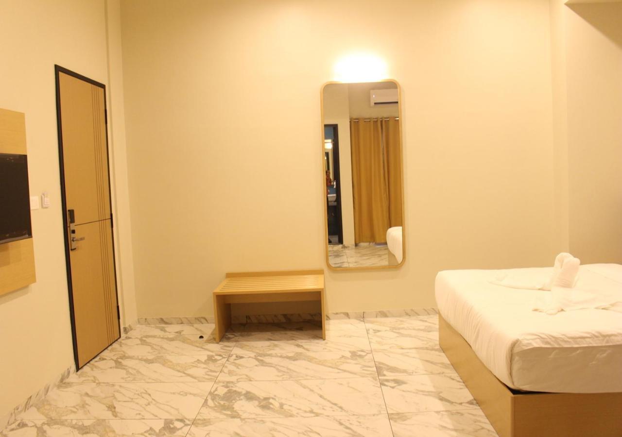 Ixoras Hotel Lemba Kinshasa Extérieur photo